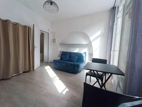 Studio meublé rénové situé au centre-ville de Narbonne