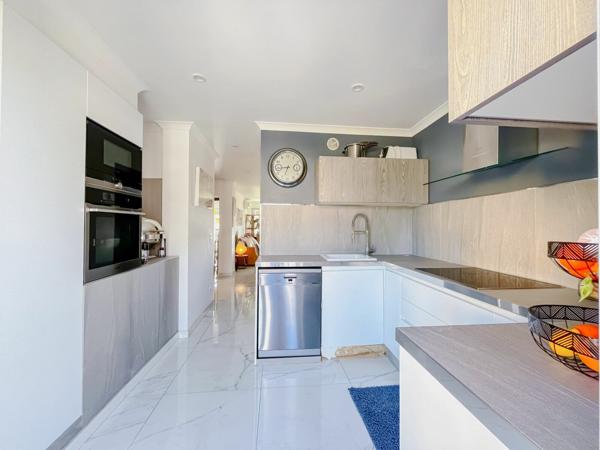 Appartement à vendre    3 pièces • 71 m2 Cagnes-sur-Mer