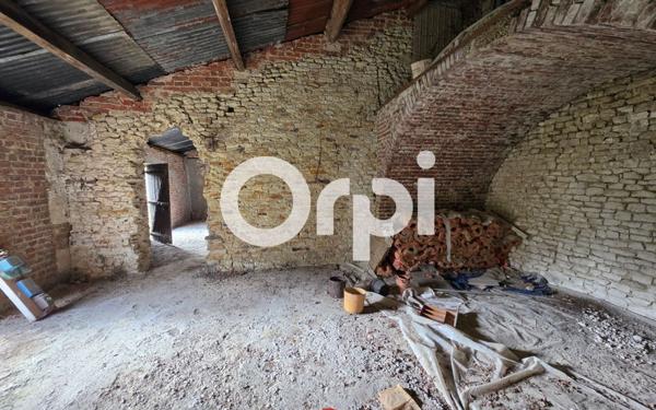 Maison à vendre    2 pièces •  Charmes