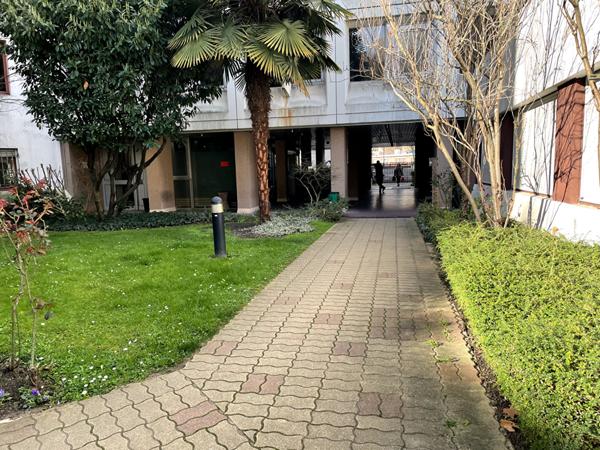 2 pièces dans un agréable immeuble récent !