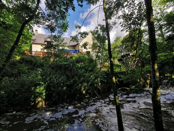 Moulin à vendre avec cours d'eau en Bretagne