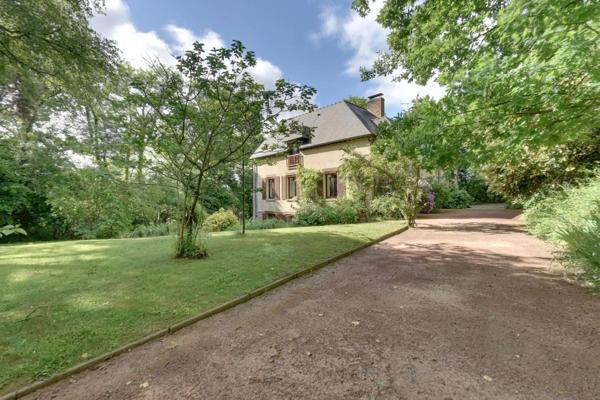 Moulin à vendre avec cours d'eau en Bretagne