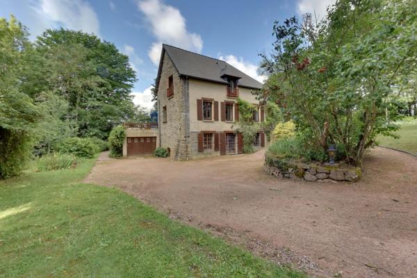 Moulin à vendre avec cours d'eau en Bretagne