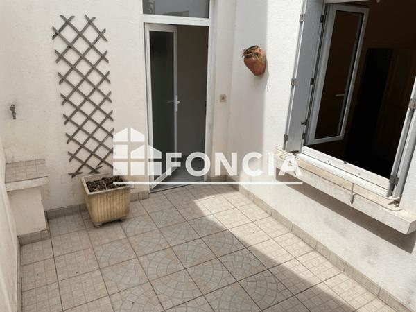 Location Appartement 3 pièces 96 m² - 27 RUE DU GENERAL VIALA Rodez 12000