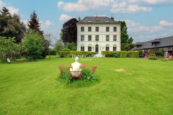 A vendre Normandie Saint Gatien des Bois, manoir avec parc et piscine