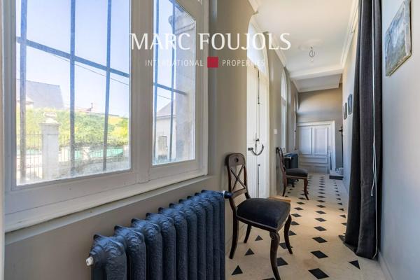 Maison de maître époque du Directoire avec dépendance
