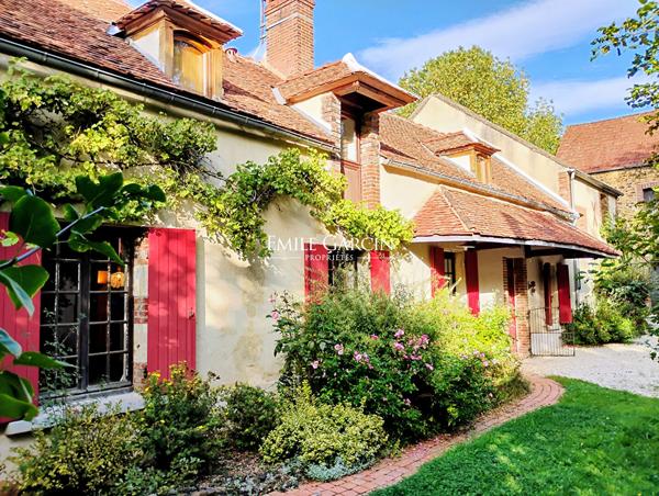 A VENDRE- Pourrain-Toucy - Bourgogne - Longère familiale 5ch et dépendance et 6700 m2  de jardin et bois
