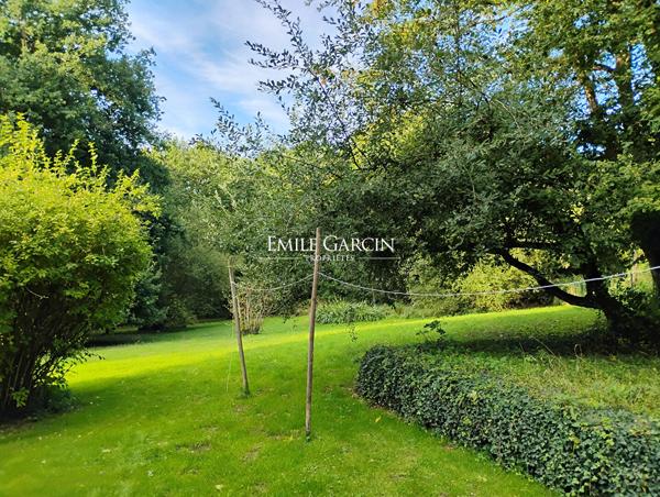 A VENDRE- Pourrain-Toucy - Bourgogne - Longère familiale 5ch et dépendance et 6700 m2  de jardin et bois
