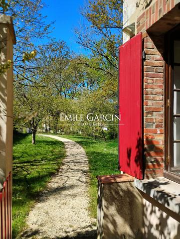 A VENDRE- Pourrain-Toucy - Bourgogne - Longère familiale 5ch et dépendance et 6700 m2  de jardin et bois