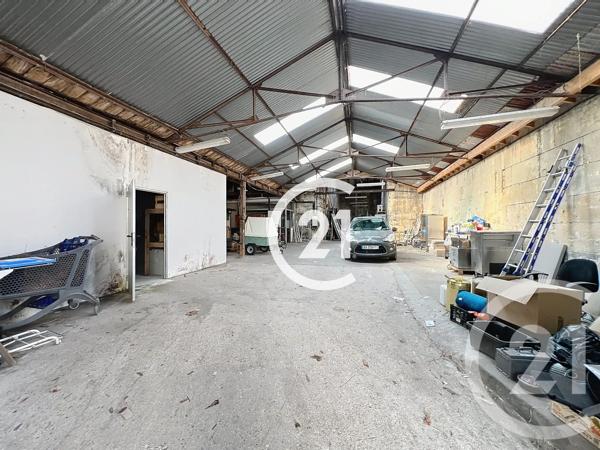 Maison à vendre  3 pièces - 315 m 2   COGNAC  - 16