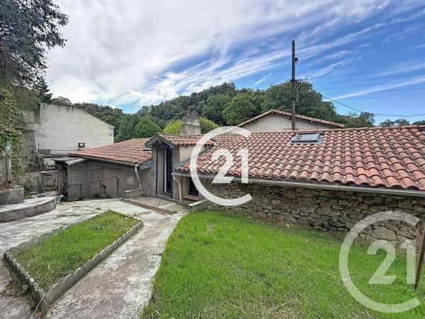 Maison à vendre  3 pièces - 315 m 2   COGNAC  - 16