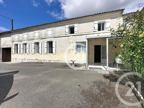 Maison à vendre  3 pièces - 315 m 2   COGNAC  - 16
