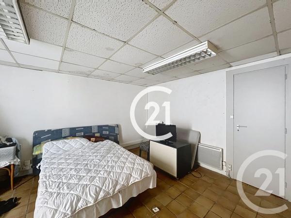Maison à vendre  3 pièces - 315 m 2   COGNAC  - 16