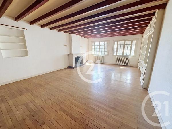 Maison à vendre  3 pièces - 315 m 2   COGNAC  - 16
