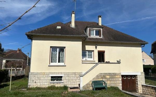 Maison à vendre    5 pièces • 119 m2 Cosne-Cours-sur-Loire