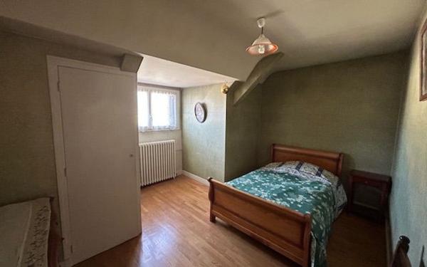 Maison à vendre    5 pièces • 119 m2 Cosne-Cours-sur-Loire