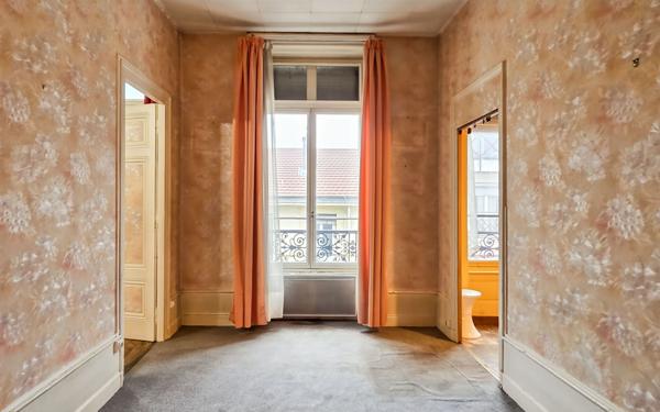 Appartement à vendre    2 pièces • 61,67 m2 Lyon 6