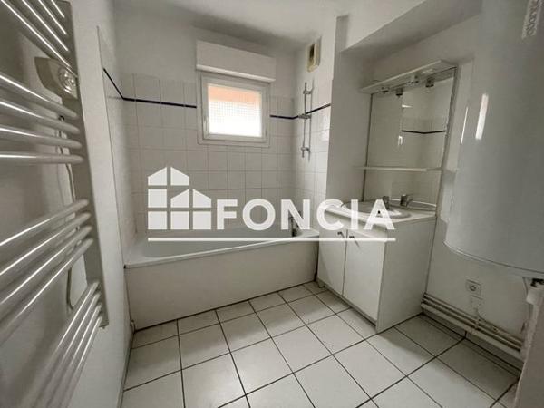 Location Appartement 3 pièces 66.37 m² - 44 RUE DE MAUBEUGE Lille 59000