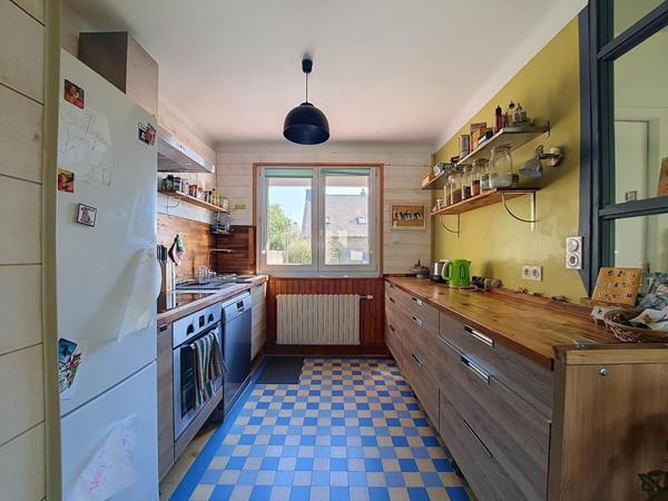 INZINZAC-LOCHRIST :  Maison entièrement rénovée avec jardin et cabanon