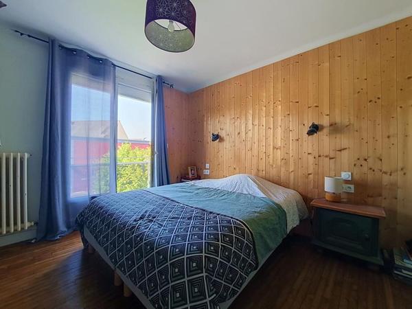 INZINZAC-LOCHRIST :  Maison entièrement rénovée avec jardin et cabanon