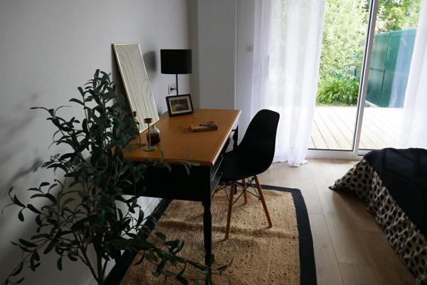 MÉRIGNAC  ST AUGUSTIN  APPARTEMENT DEUX PIECES AVEC JARDIN ET TERRASSE