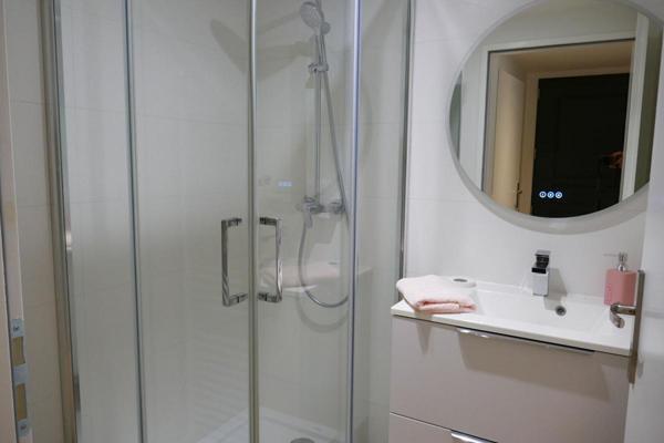 MÉRIGNAC  ST AUGUSTIN  APPARTEMENT DEUX PIECES AVEC JARDIN ET TERRASSE