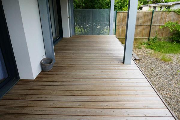 MÉRIGNAC  ST AUGUSTIN  APPARTEMENT DEUX PIECES AVEC JARDIN ET TERRASSE