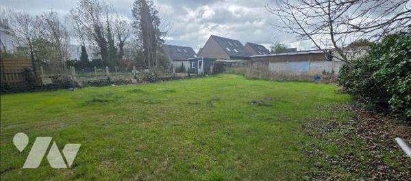 Immeuble à Vendre à Beuvrages (59192) e

Immeuble situé à Beuvrages. Cet immeuble d'une surfa...