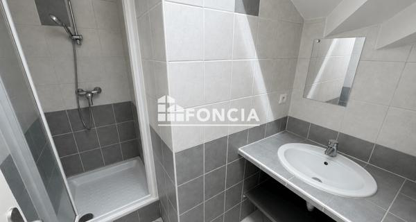 Location Appartement 2 pièces 37.98 m² - Lyon 69008