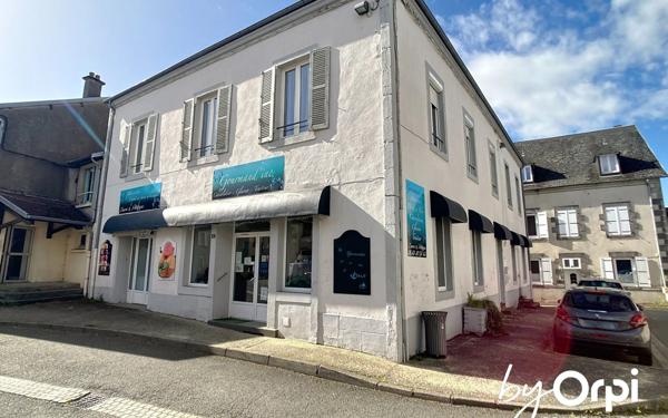 Immeuble à vendre    3 pièces • 307,06 m2 Saint-Gervais-d'Auvergne