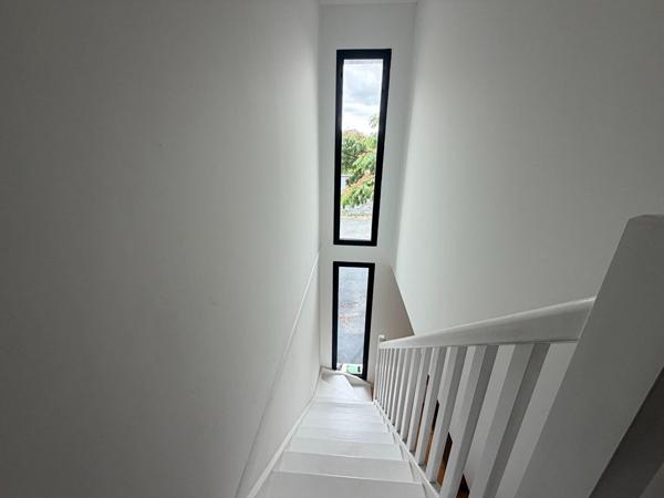 Maison Les Ponts De Ce T4 d'environ 115,57 m² avec garage et stationnement , Les ponts de ce