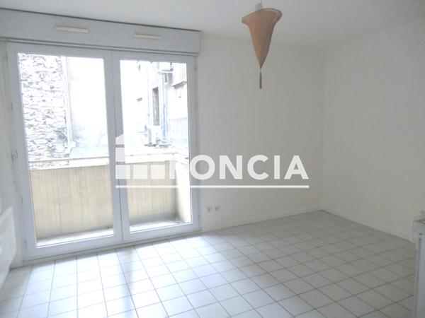 Location Studio 19 m² - 7 RUE DES ARTS Grenoble 38000