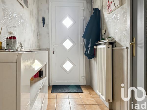 Maison traditionnelle 7 pièces de 130 m² à Othis (77280)