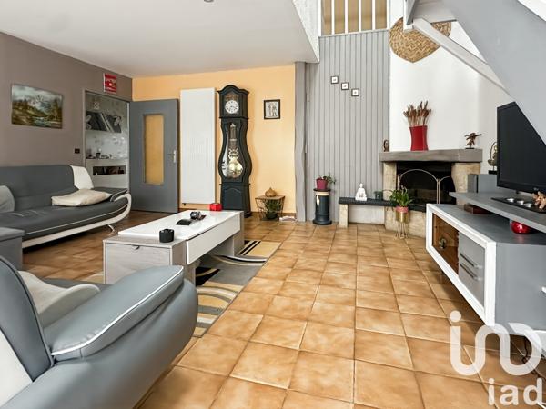 Maison traditionnelle 7 pièces de 130 m² à Othis (77280)