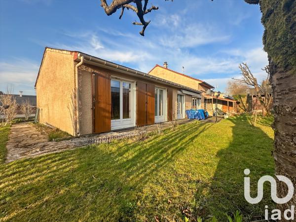 Maison traditionnelle 7 pièces de 130 m² à Othis (77280)