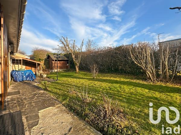 Maison traditionnelle 7 pièces de 130 m² à Othis (77280)