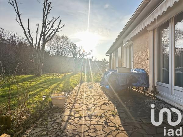 Maison traditionnelle 7 pièces de 130 m² à Othis (77280)