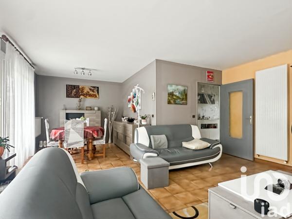 Maison traditionnelle 7 pièces de 130 m² à Othis (77280)