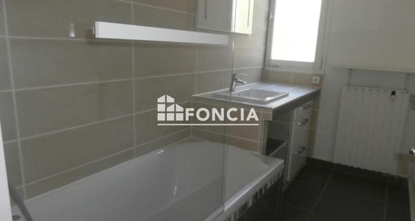 Location Appartement 4 pièces 82.43 m² - Vienne 38200
