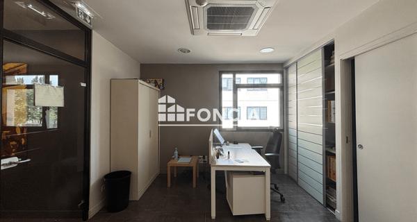 Location Local commercial 7 pièces 196.5 m² - Avignon 84000