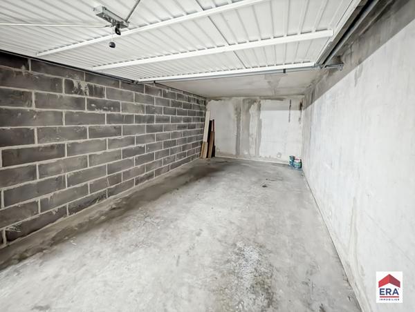 Garage / box - CROIX - 15 m²