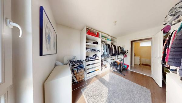 Maison familiale 4 chambres avec grand jardin