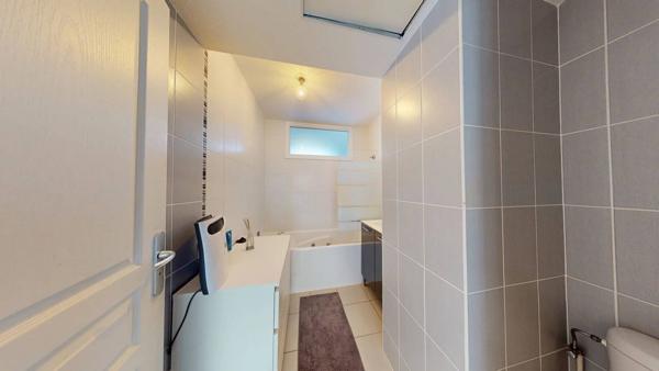 Maison familiale 4 chambres avec grand jardin