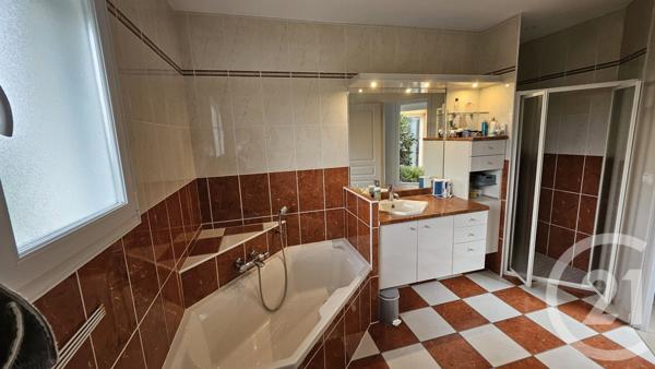 Maison à vendre  5 pièces - 177,17 m2 STE EUPHEMIE - 01