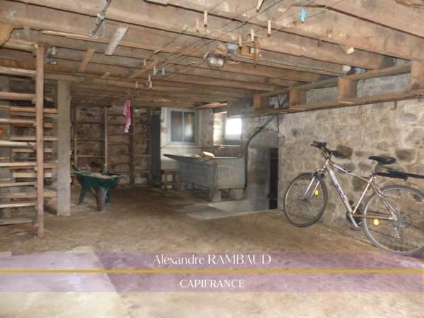 Maison de ville à FOUGERES (35)