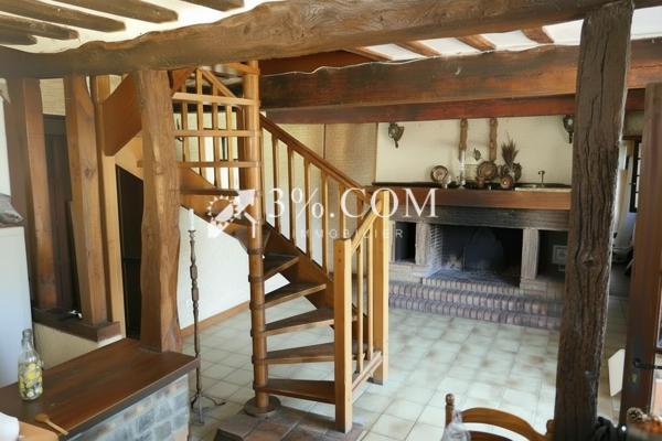 Maison
                                                                                                                                                                                                                                                                                                                        4 pièce(s)                                                                                                                                                                                                          3 chambre(s)                                                                                                                                                                                                          106  m²
