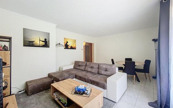 Appartement à vendre    3 pièces • 62,12 m2 Guyancourt