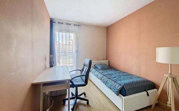 Appartement à vendre    3 pièces • 62,12 m2 Guyancourt