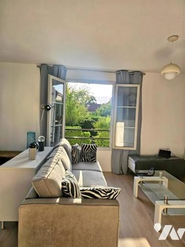 A VENDRE - EN EXCLUSIVITE - FERNEY VOLTAIRE - Appartement deux pièces- balcon - garage - 