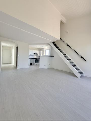 Appartement
         3 pièces
        - 64 m² 200 000 € *